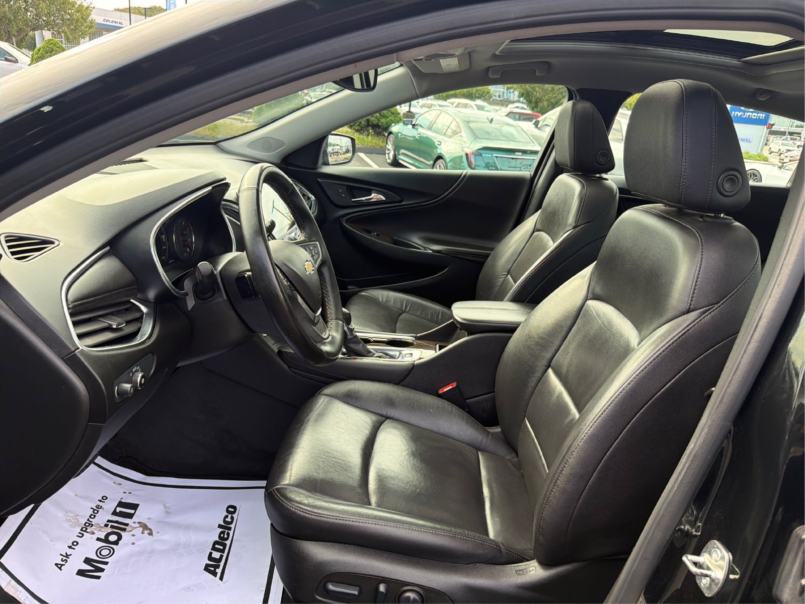 Used 2024 Chevrolet Malibu LT FWD image 9