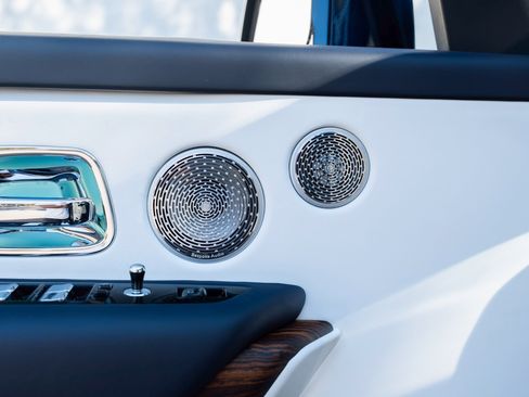 Certified 2022 Rolls-Royce Cullinan image 18