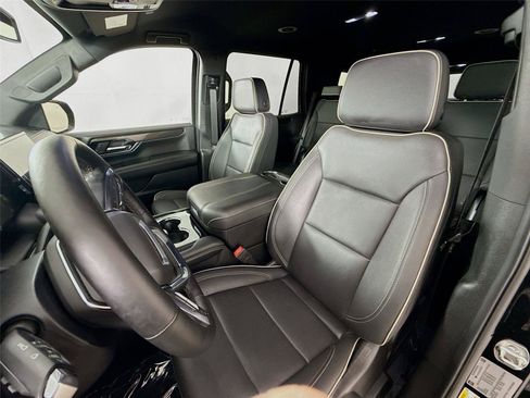 Used 2025 GMC Yukon Elevation AWD/4WD image 2
