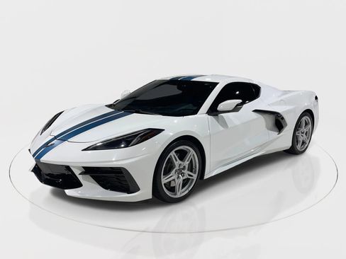 Used 2022 Chevrolet Corvette Stingray 3LT w/ Z51 Performance Package image 3