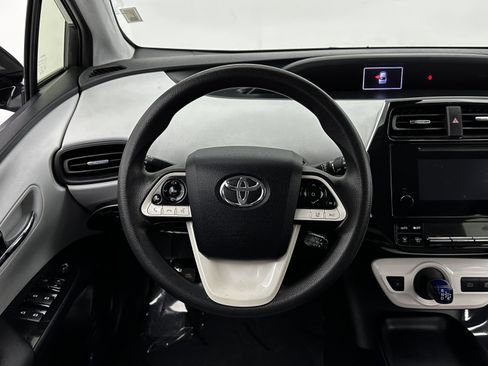 Used 2017 Toyota Prius Two w/ Prius Two Safety Plus Package image 21