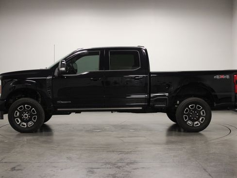 Used 2026 Ford F250 Platinum AWD/4WD image 5