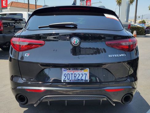 Used 2023 Alfa Romeo Stelvio Veloce AWD/4WD image 33