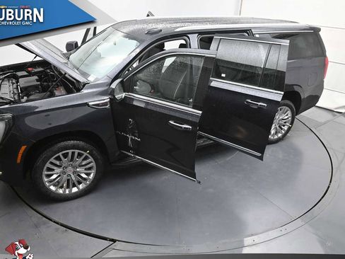 New 2026 GMC Yukon XL Elevation image 34