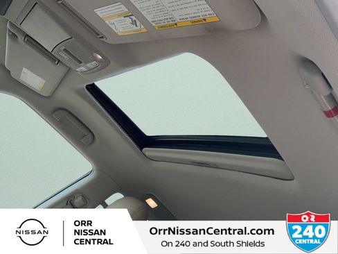 Used 2024 Nissan Armada Platinum w/ Captain's Chairs Package RWD image 18