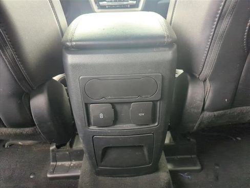 Used 2023 Ford Explorer XLT w/ Equipment Group 202A image 19