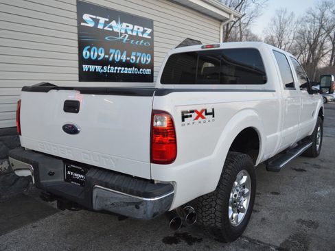 Used 2011 Ford F350 Lariat w/ Lariat Interior Pkg image 3