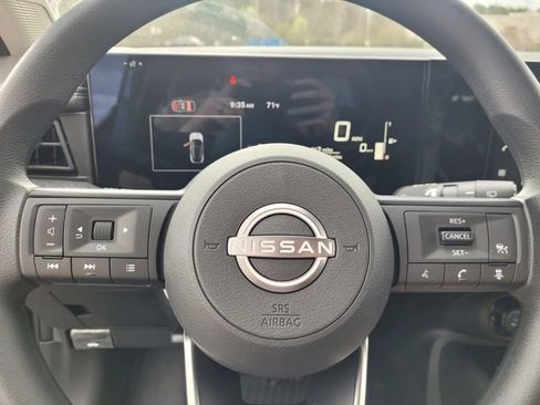 New 2026 Nissan Kicks SV w/ Cold Weather Package FWD image 18