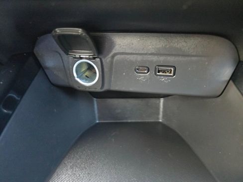 Certified 2025 Chevrolet Trax RS w/ Driver Confidence Package image 25