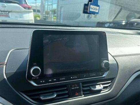 Certified 2022 Nissan Altima 2.5 SR image 28