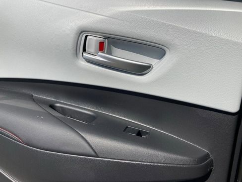 Used 2023 Toyota Corolla SE image 12