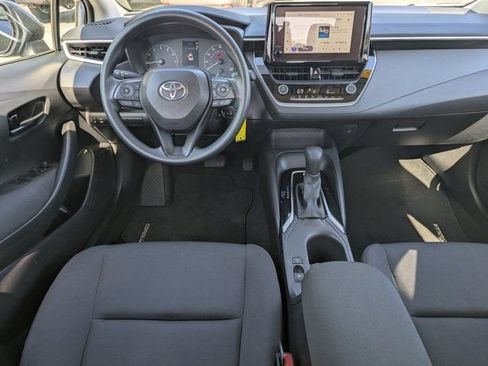 Used 2024 Toyota Corolla LE image 19