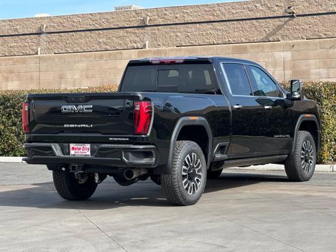 New 2026 GMC Sierra 2500 Denali Ultimate AWD/4WD image 4