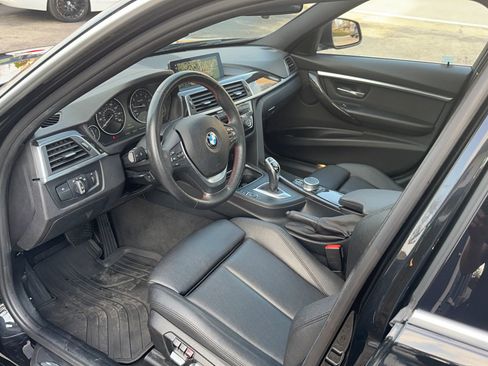 Used 2018 BMW 330i xDrive Sedan w/ Convenience Package image 12