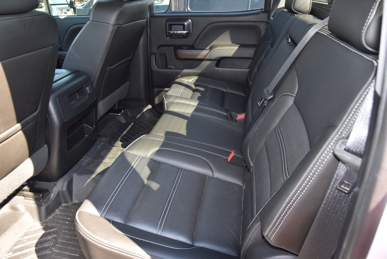 Used 2019 GMC Sierra 2500 Denali w/ Duramax Plus Package AWD/4WD image 10