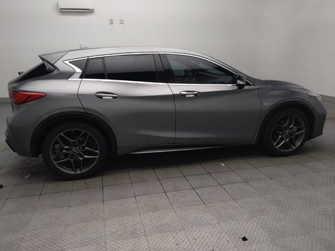 Used 2019 INFINITI QX30 Sport FWD image 10
