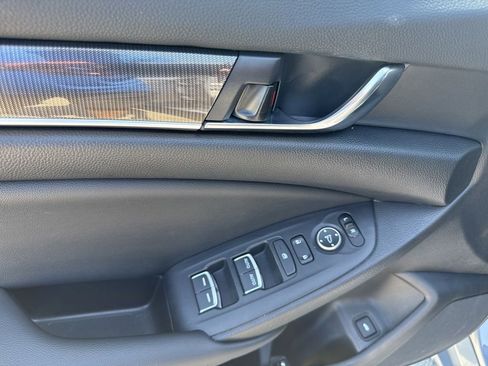 Used 2022 Honda Accord Sport image 24