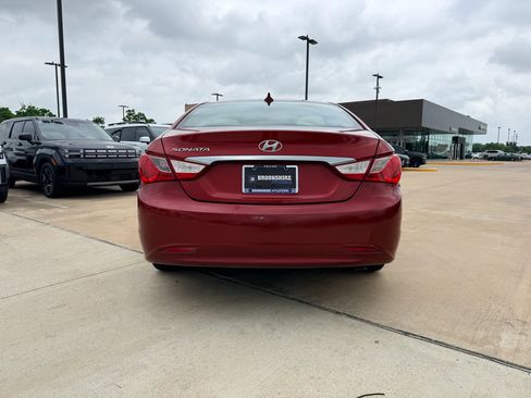 Used 2012 Hyundai Sonata GLS FWD image 6
