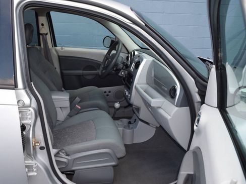 Used 2006 Chrysler PT Cruiser Touring FWD image 28