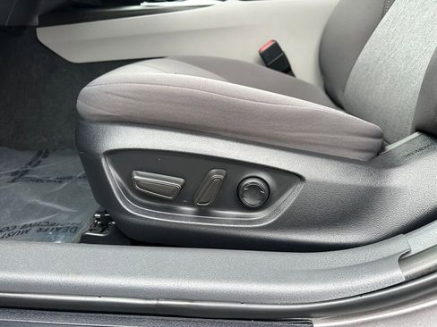 Used 2023 Toyota Camry LE image 10