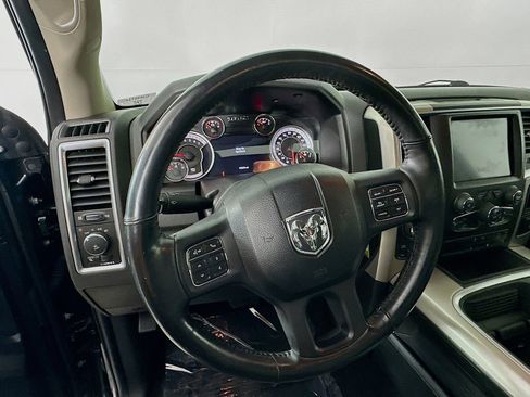 Used 2019 RAM 1500 Big Horn image 16