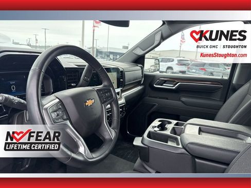 Used 2025 Chevrolet Silverado 1500 LT w/ Work Truck Package AWD/4WD image 15