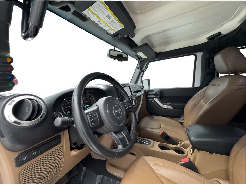 Used 2016 Jeep Wrangler Unlimited Rubicon w/ Connectivity Group AWD/4WD image 20