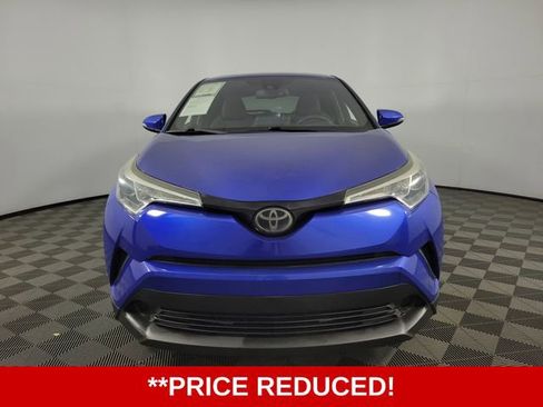 Used 2019 Toyota C-HR LE FWD image 2