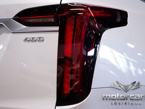 Used 2023 Cadillac XT6 Premium Luxury FWD image 18