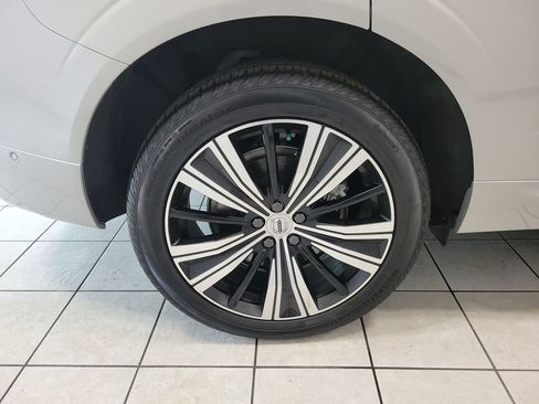 Used 2023 Volvo XC60 B6 Ultimate w/ Climate Package AWD/4WD image 50