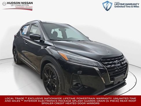 Used 2023 Nissan Kicks SR w/ Interior Electronics Package FWD image 1