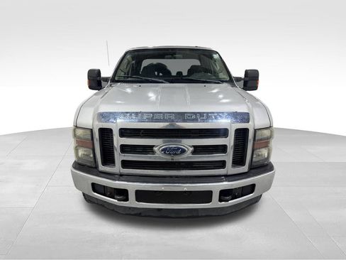 Used 2009 Ford F250 XLT AWD/4WD image 2