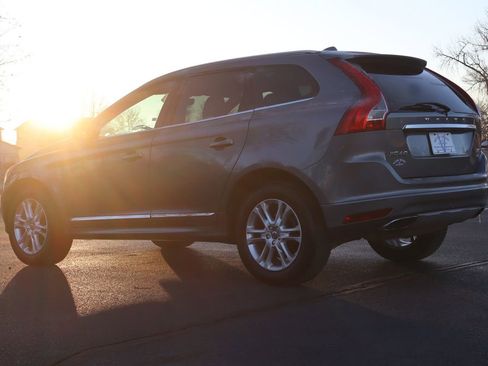 Used 2016 Volvo XC60 T5 Premier image 7