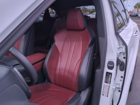 Used 2023 Lexus RX 500h F Sport image 12