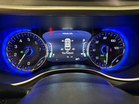 New 2026 Chrysler Pacifica Select FWD image 25