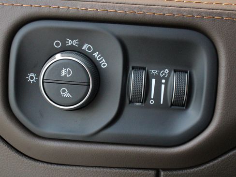 New 2026 RAM 1500 Limited AWD/4WD image 11