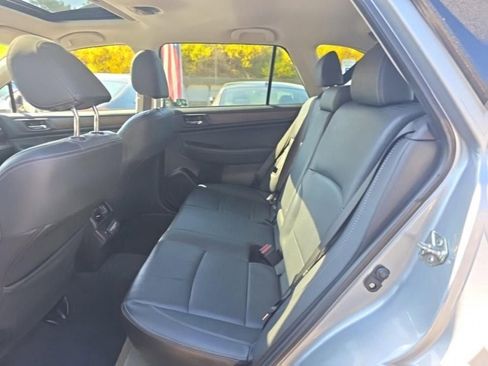 Used 2018 Subaru Outback 2.5i Limited AWD/4WD image 13