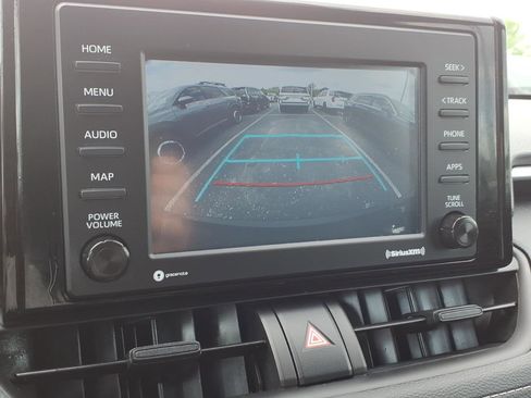 Used 2022 Toyota RAV4 XLE w/ Convenience Package FWD image 20
