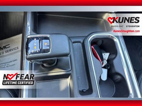 Used 2024 Chevrolet Silverado 1500 LT Trail Boss w/ Convenience Package II AWD/4WD image 32