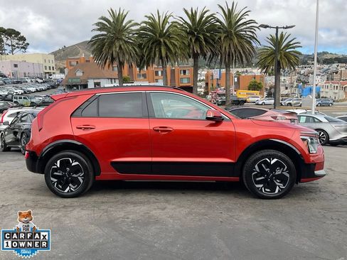 Used 2023 Kia Niro Wind FWD image 3