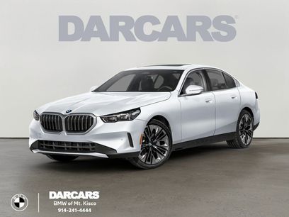 New 2026 BMW 530i xDrive w/ Premium Package