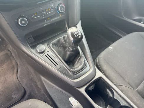 Used 2016 Ford Focus S FWD image 19