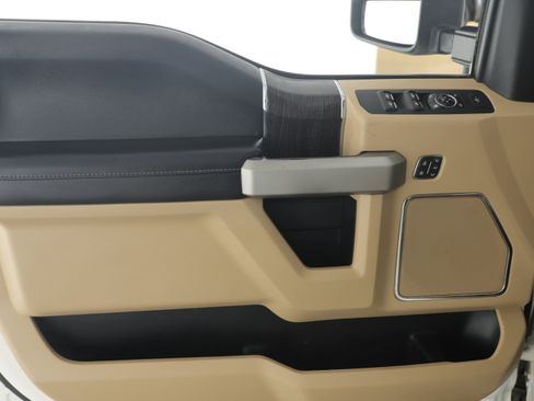 Used 2020 Ford F250 Lariat w/ Lariat Ultimate Package image 8