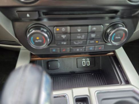 Used 2016 Ford F150 Lariat w/ Equipment Group 501A Mid image 22