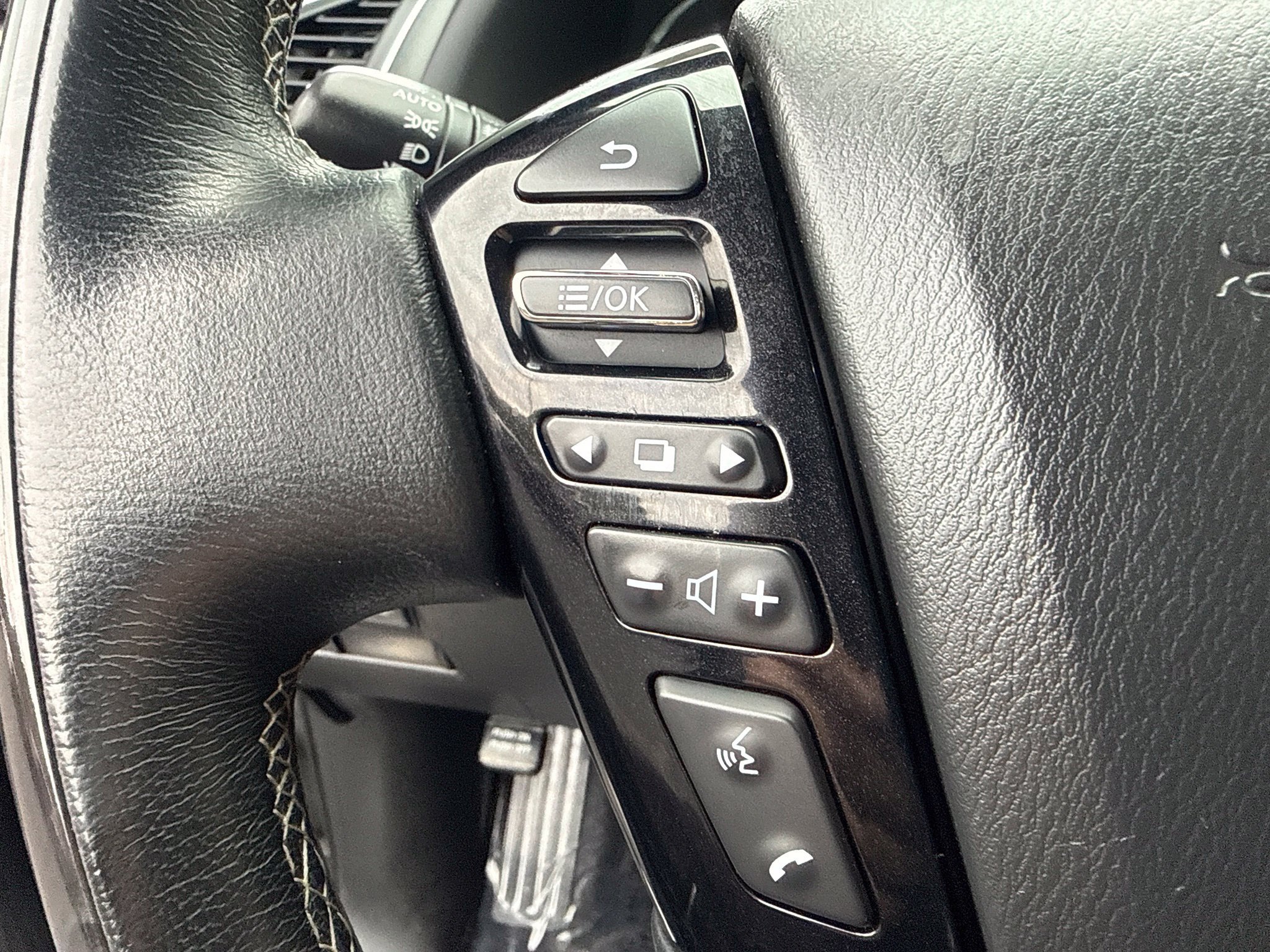 Used 2021 INFINITI QX80 Luxe AWD/4WD image 21