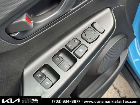 Used 2023 Hyundai Kona SEL image 17