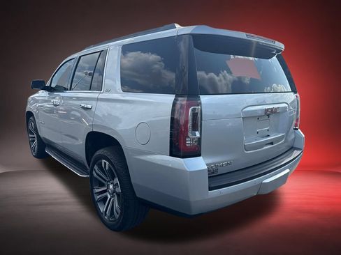 Certified 2017 GMC Yukon SLT AWD/4WD image 6
