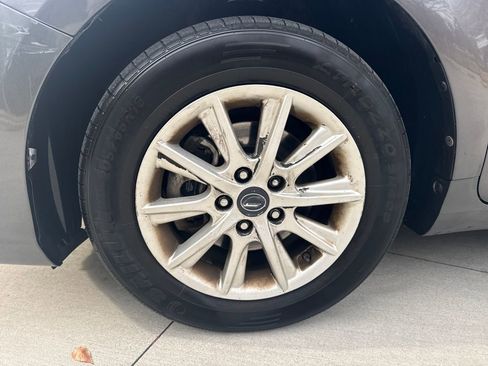 Used 2013 Toyota Camry L image 11