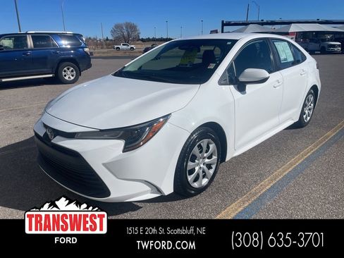 Used 2024 Toyota Corolla LE image 1