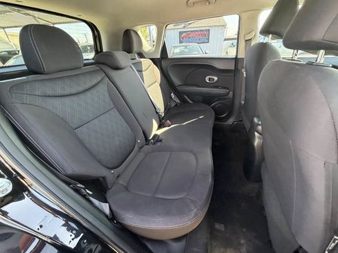 Used 2019 Kia Soul FWD image 27